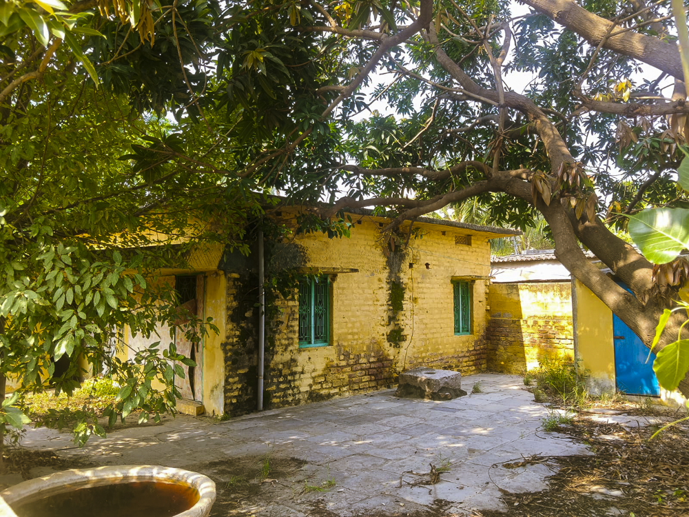 2 BHK Flat for sale in NEAR RAMALAYAM, ANKIREDDYPALEM Guntur — photo 2