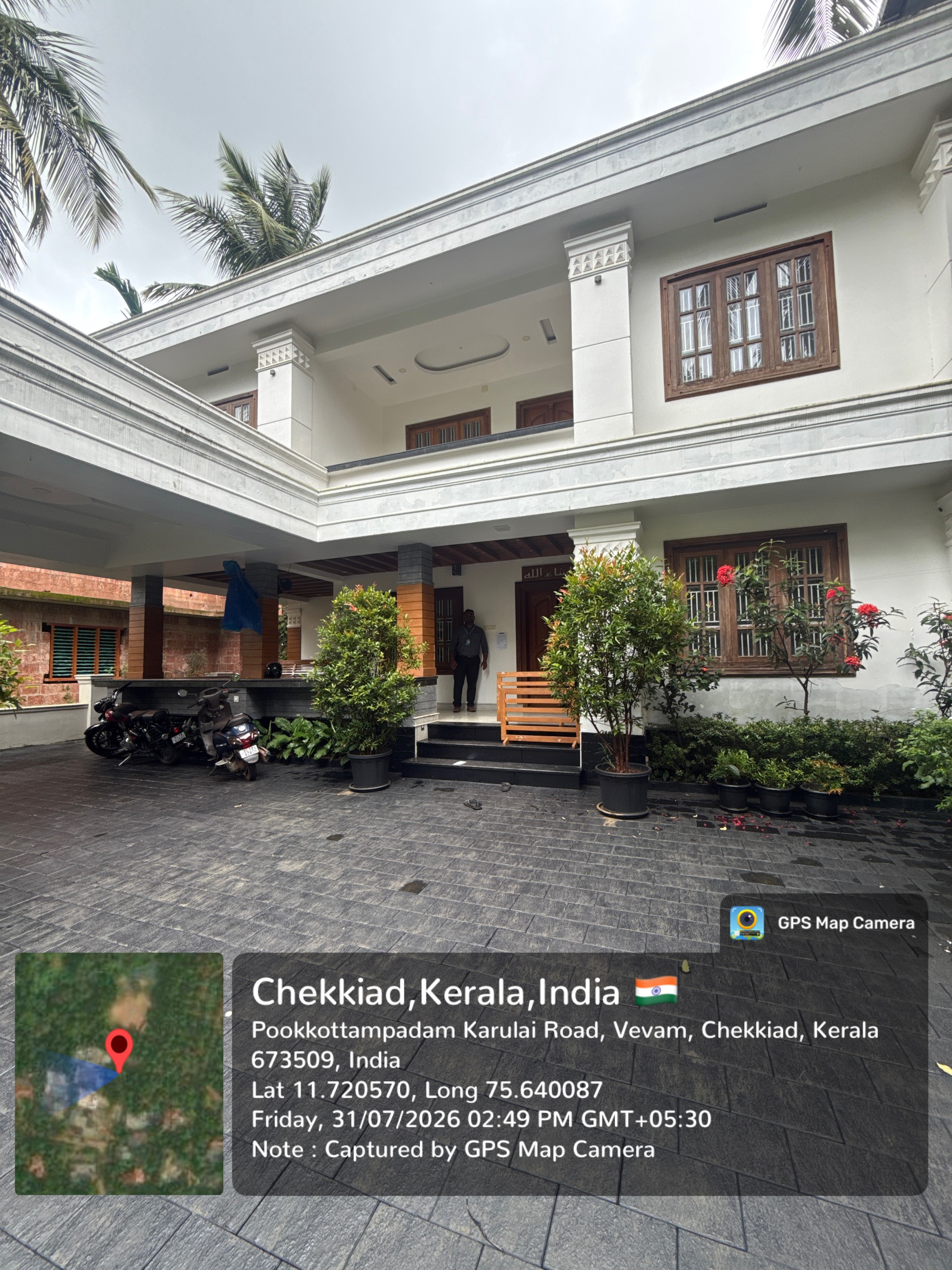 2990 square feet Individual House for sale in CHEKYAD Chekkiad