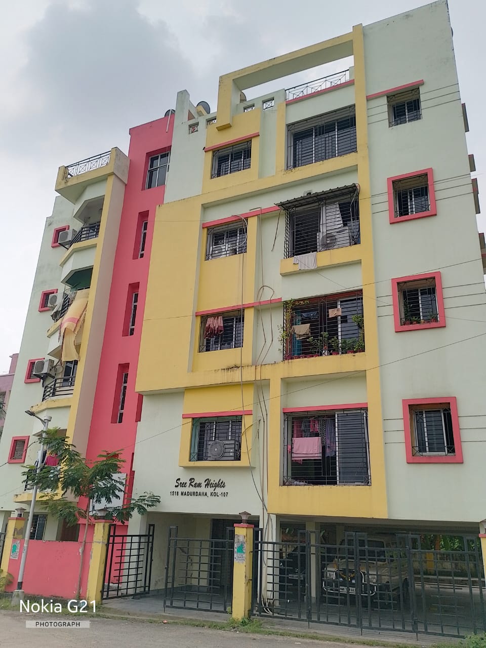 960 square feet Flat for sale in Residential Apartment named Shree Ram Heights 1518 Madurdaha Kolkata — photo 4