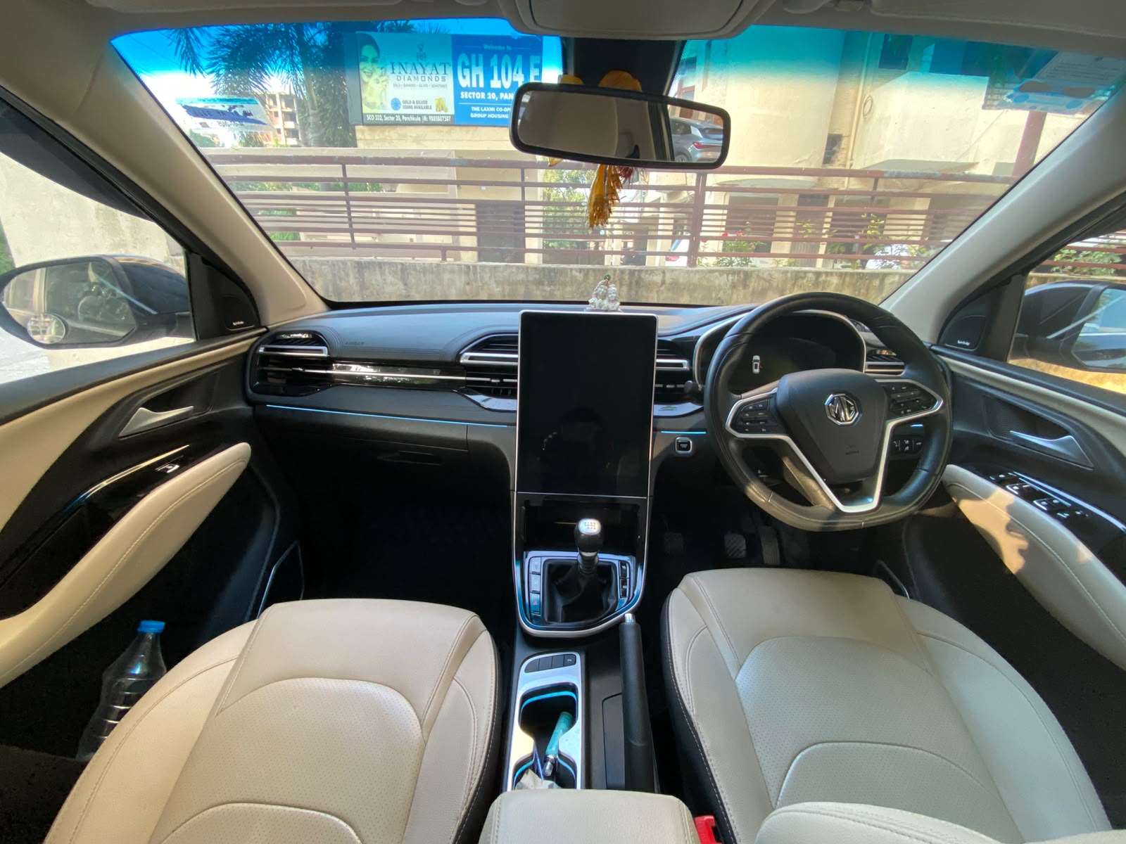 2025 MG Hector Style SUV 35000 km 1 year for sale in SAMUCHIT SOLUTION PVT LTD Karnal — photo 5