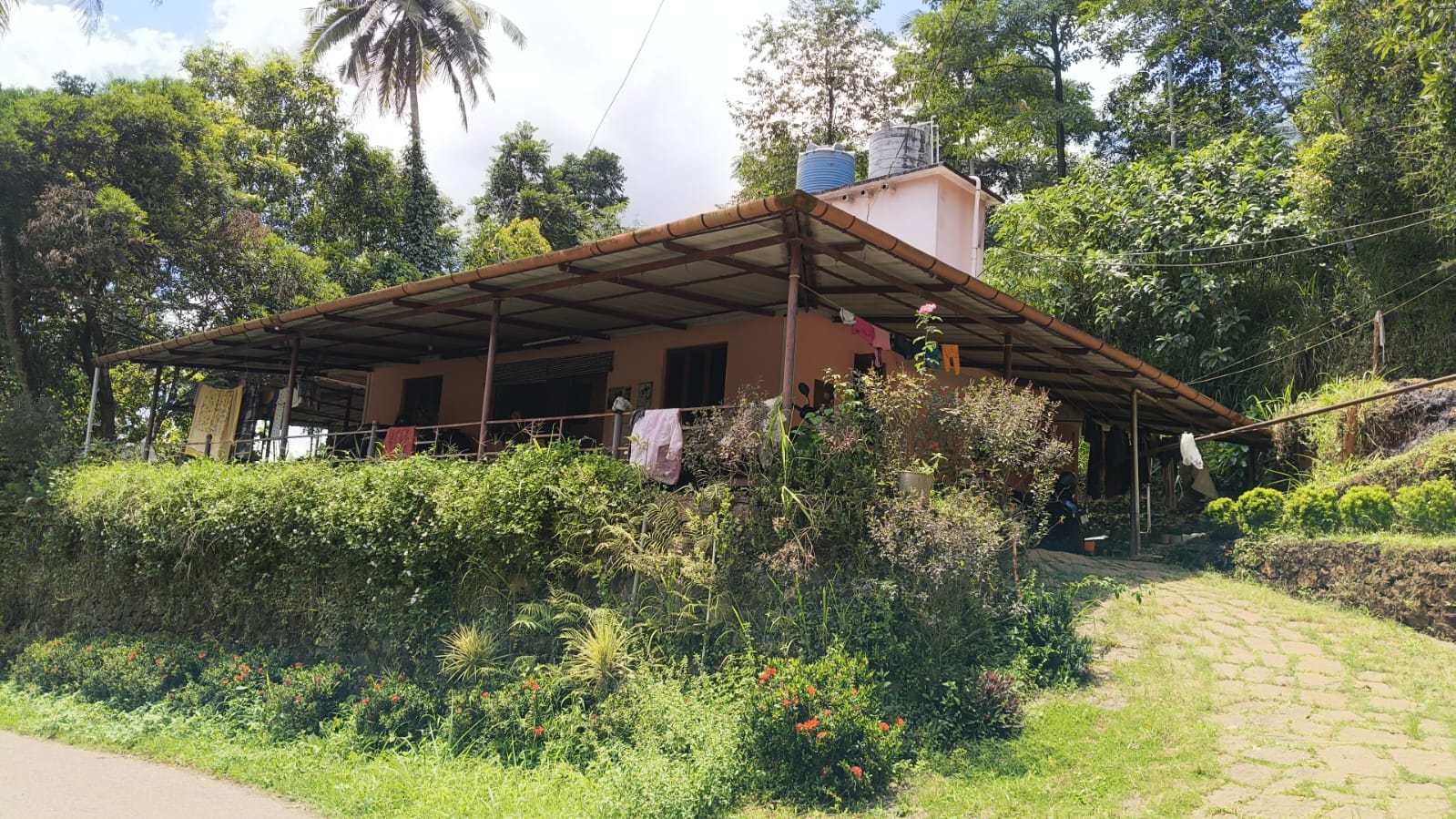 1975 square meter Individual House for sale in PEECHI VILLAGE Pattickad
