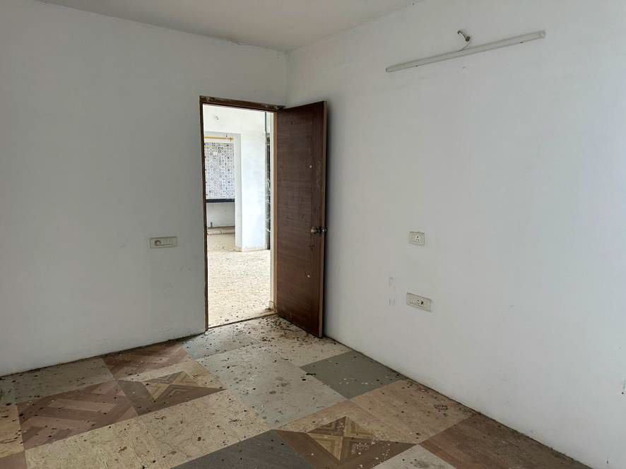Flat for sale in Ahmedabad — photo 16