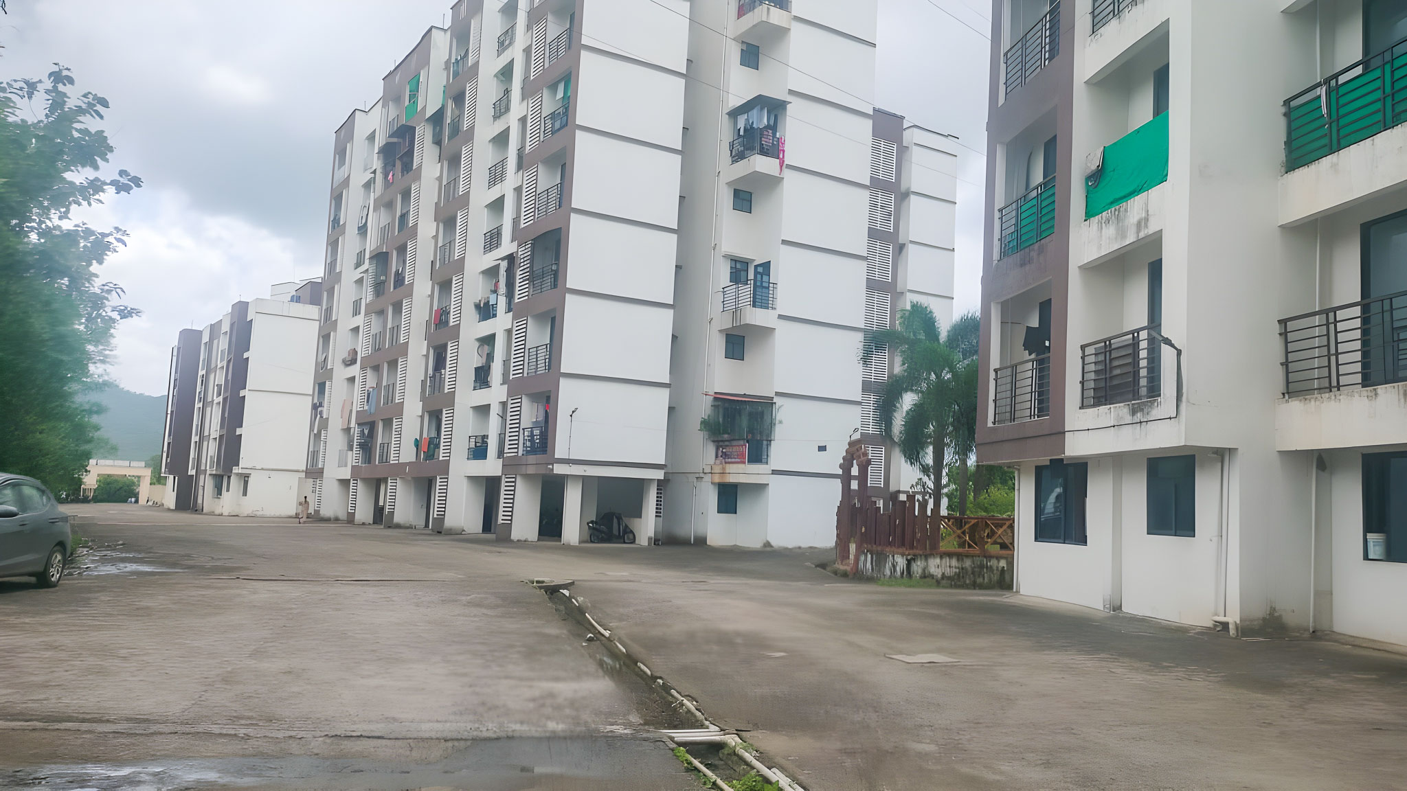 411 square feet Flat for sale in Kalyan