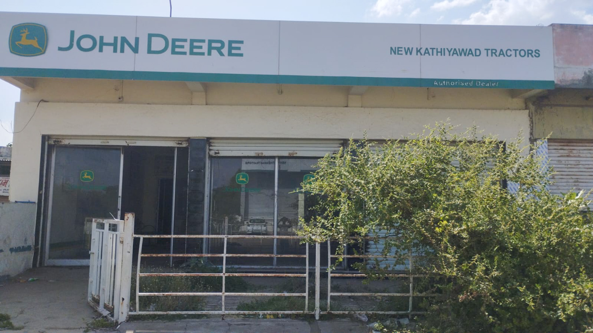 459.85 square meter Shops for sale in DUDHREJ ROAD SURENDRANAGAR DHRANGANDHRA HIGHWAY Surendranagar