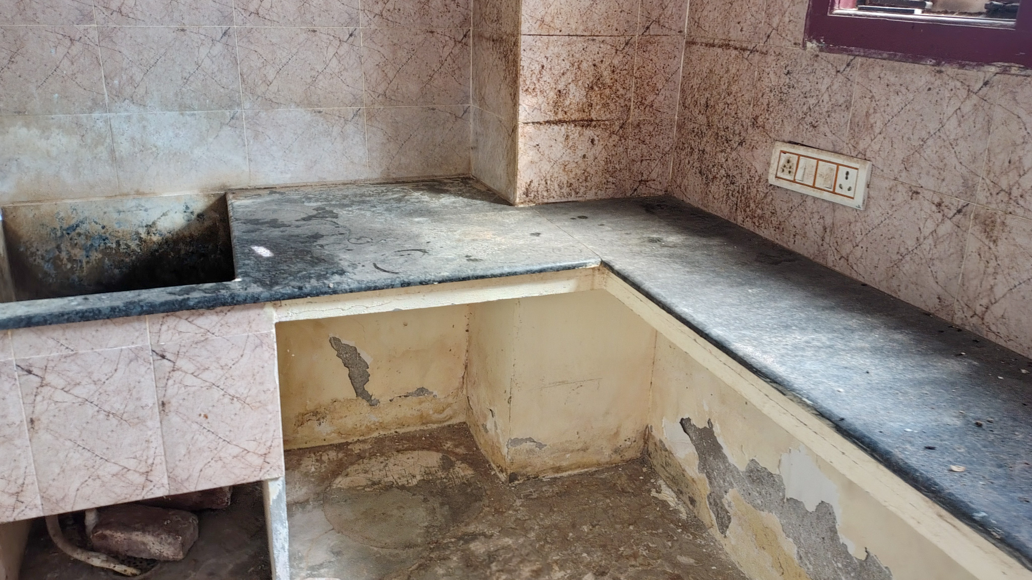 2 BHK Flat for sale in OM SWAMY TOWERS, PENAMALURU Vijayawada — photo 2