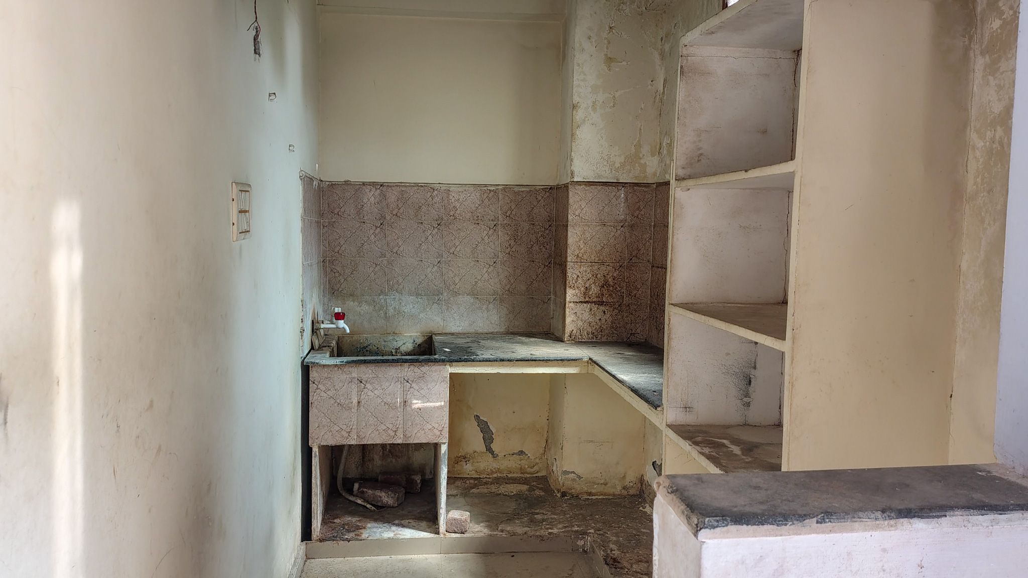 2 BHK Flat for sale in OM SWAMY TOWERS, PENAMALURU Vijayawada — photo 18
