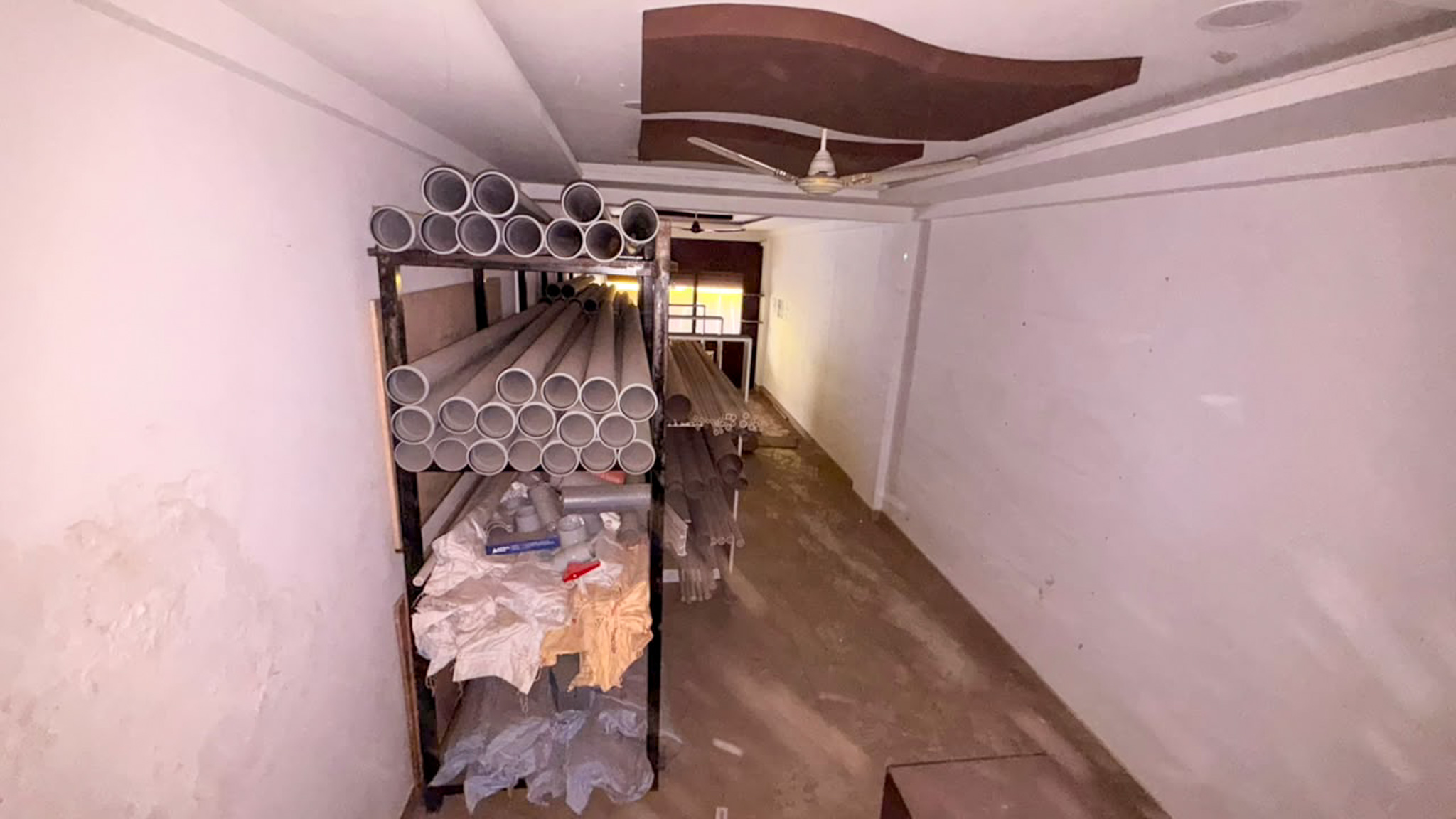 585 square feet Shops for sale in KARAD Karad — photo 4