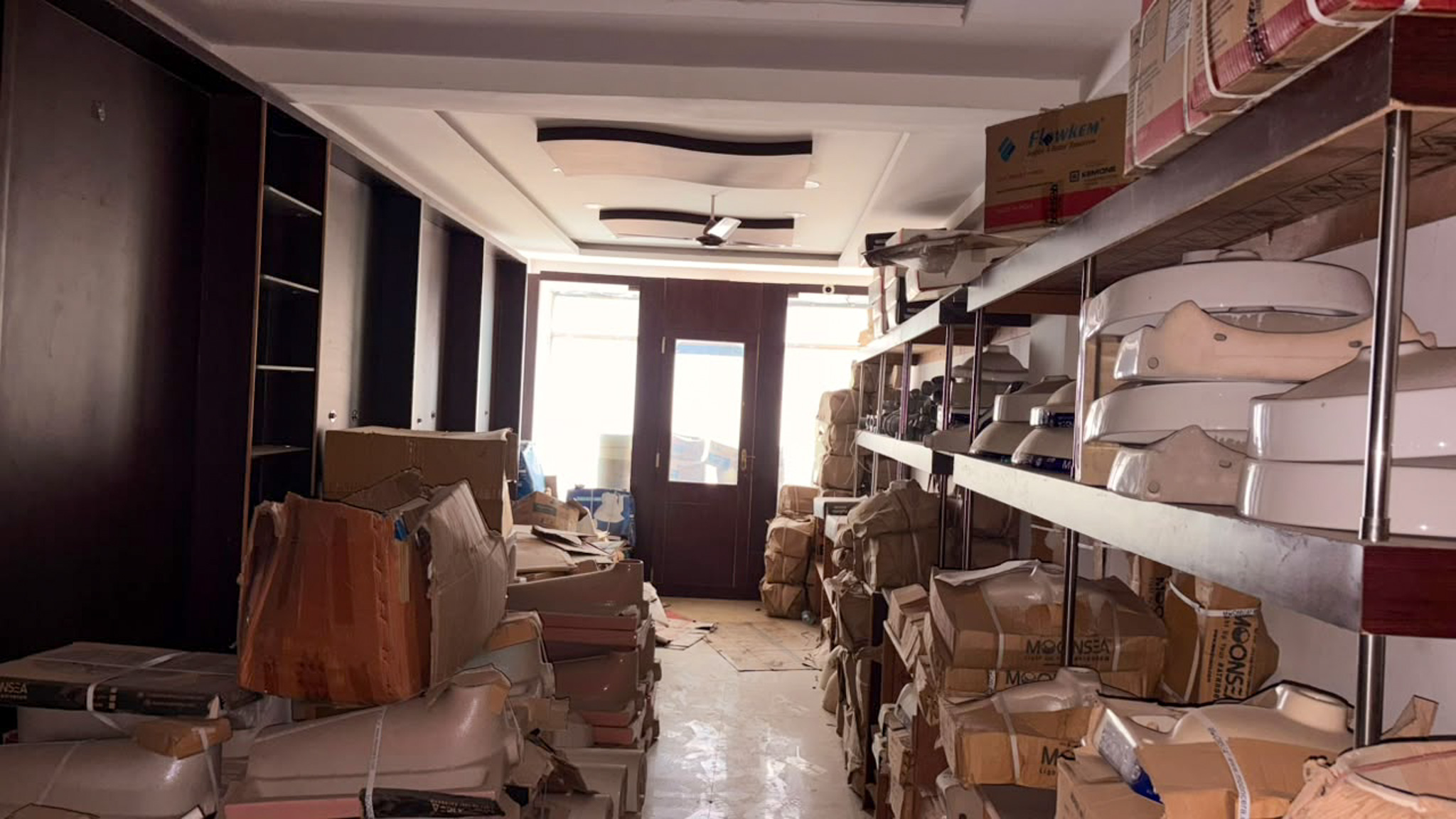 585 square feet Shops for sale in KARAD Karad — photo 7
