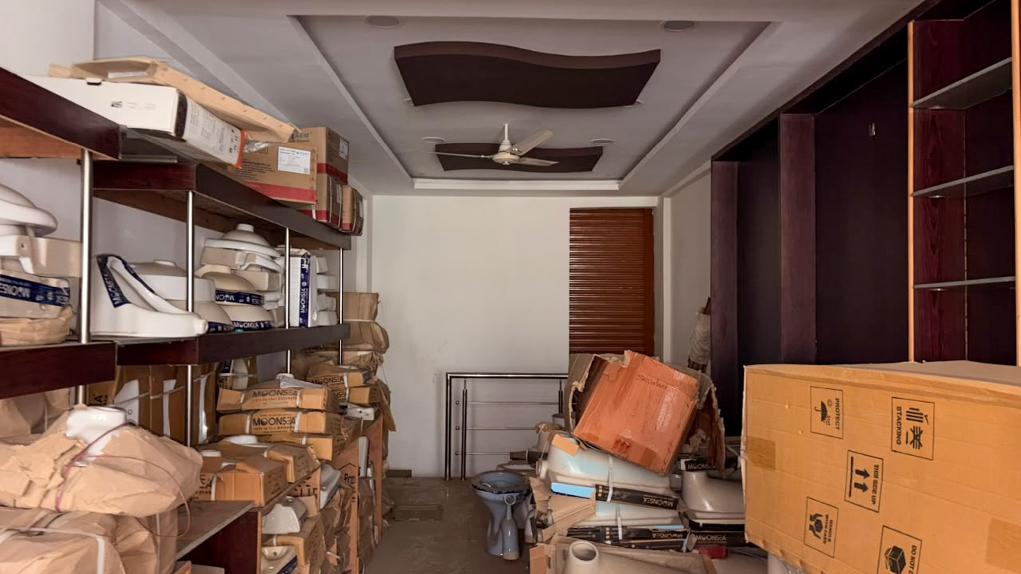 585 square feet Shops for sale in KARAD Karad — photo 10