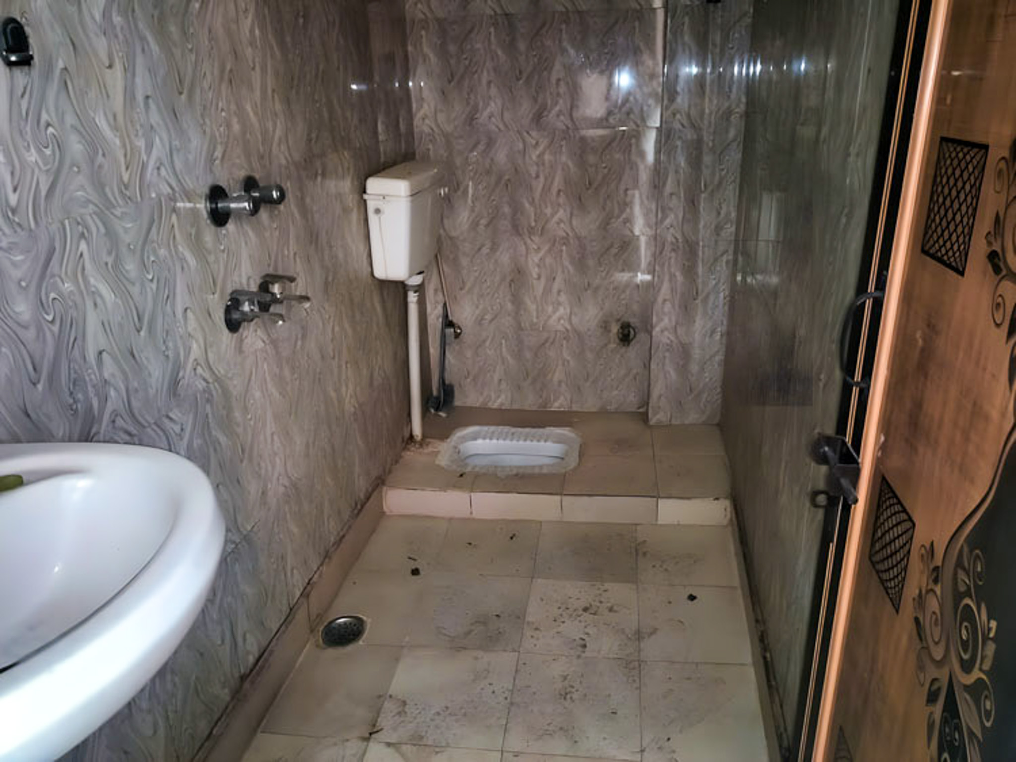 80 square yard Flat for sale in Village Mirzapur, Gurudwara Road, Gali No. 14, Mahavir Enclave, New Delhi-110045 New Delhi — photo 14