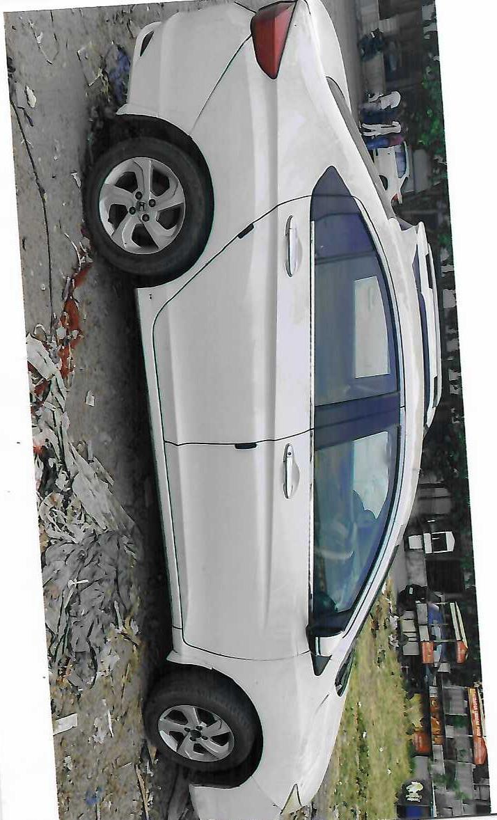 2015 Honda City V Diesel Manual Sedan 136756 km 11 years for sale in SBI ADMINISTRATIVE OFFICE SURAT Surat — photo 2