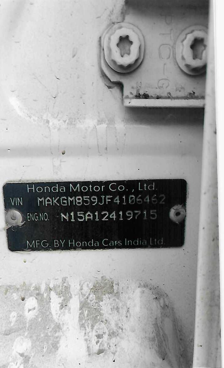 2015 Honda City V Diesel Manual Sedan 136756 km 11 years for sale in SBI ADMINISTRATIVE OFFICE SURAT Surat — photo 5