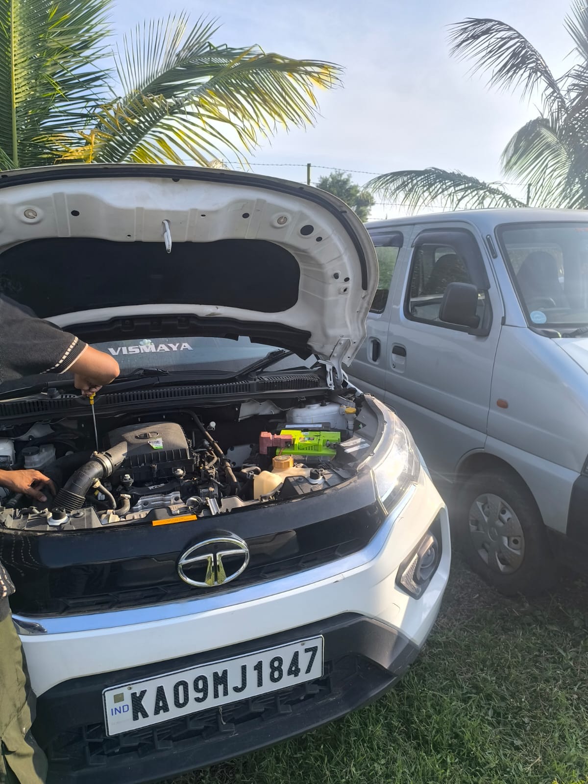 2023 Tata Nexon XM Petrol MT SUV 17281 km 3 years for sale in SMP YARD Mysuru — photo 2