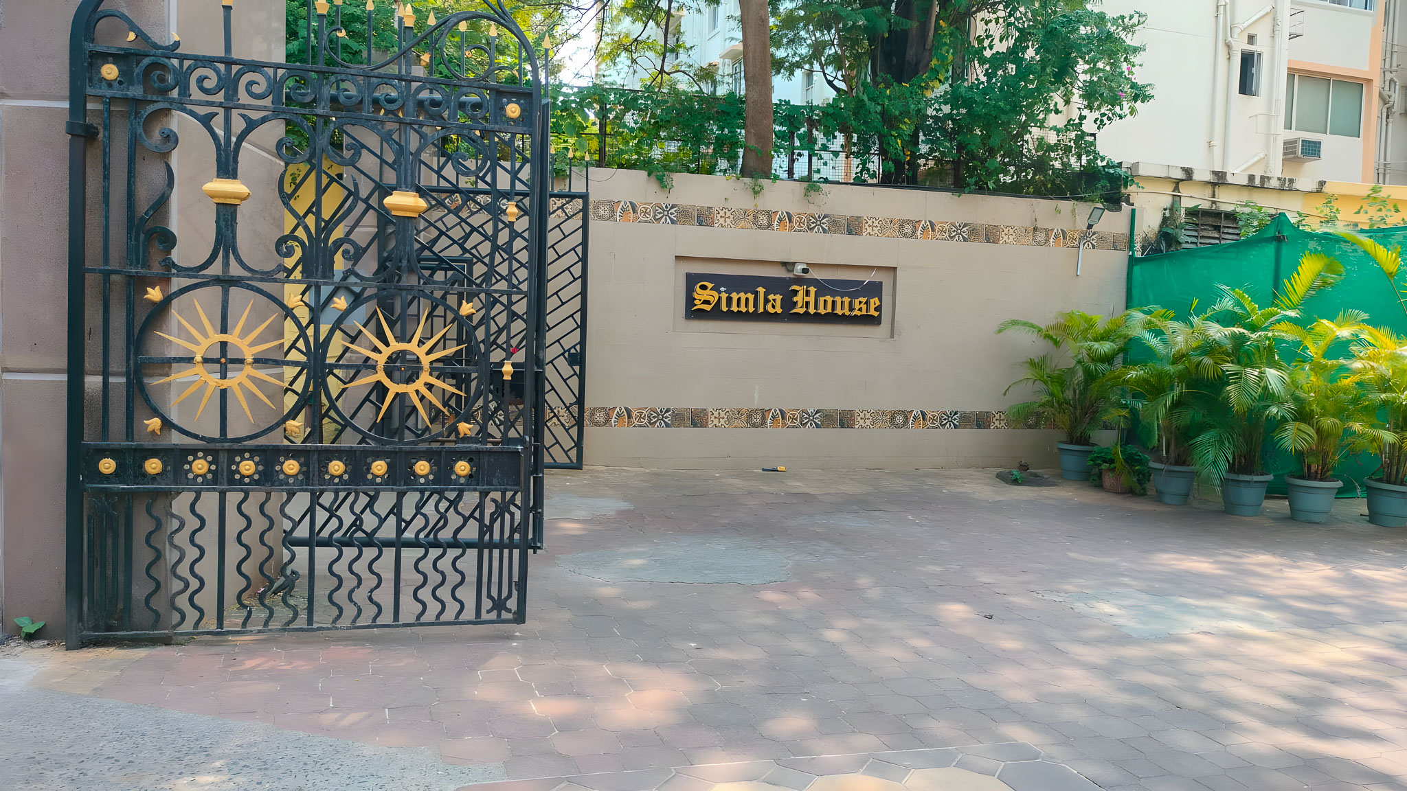 Flat for sale in Shimla House CHS Ltd, 51/B , Laxmibai Jagmohandas Marg, Nepeansea Road, Mumbai-400036 Mumbai — photo 1