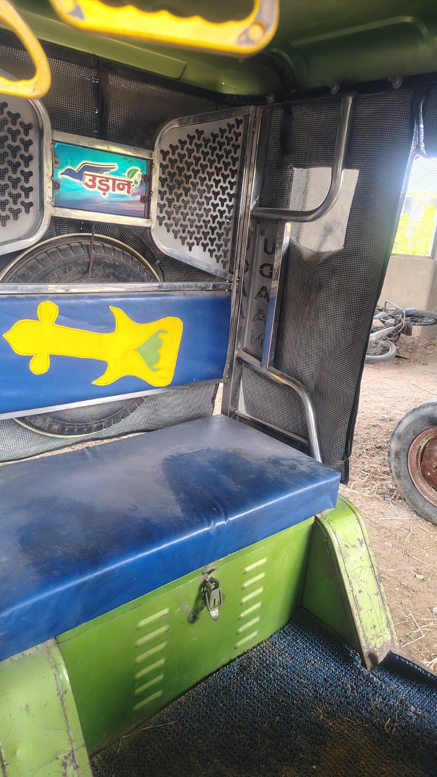 2025 ENERGY ELECTRIC VEHICLES UDAAN 3-Seater / Electric Passenger E-rickshaw 1500 km 1 year for sale in NA Bangur Nagar — photo 3
