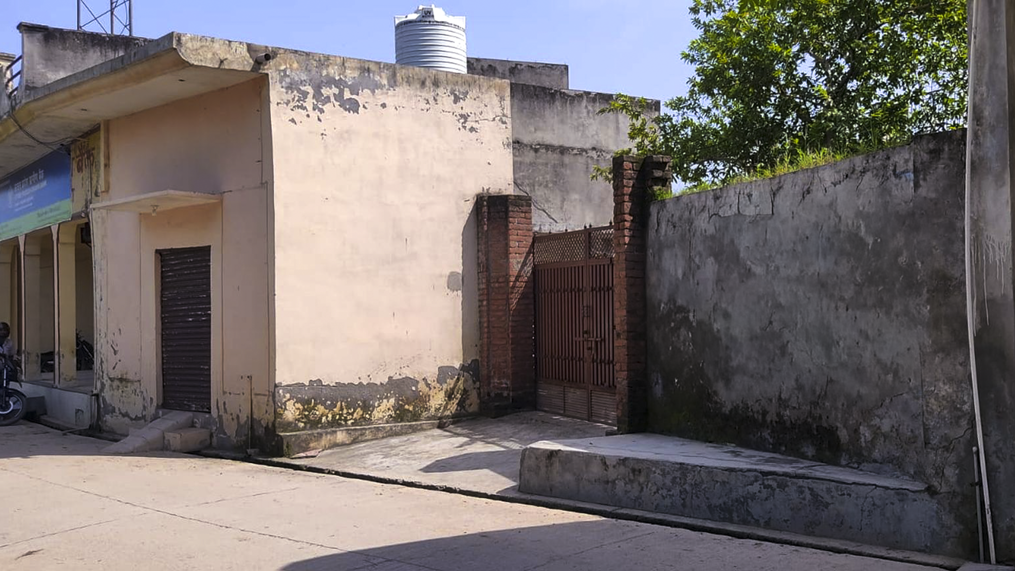 155.48 square yard Individual House for sale in AMIPUR NAGOLA BADNOLI DIST HAPUR UTTAR PRADESH Hapur — photo 6