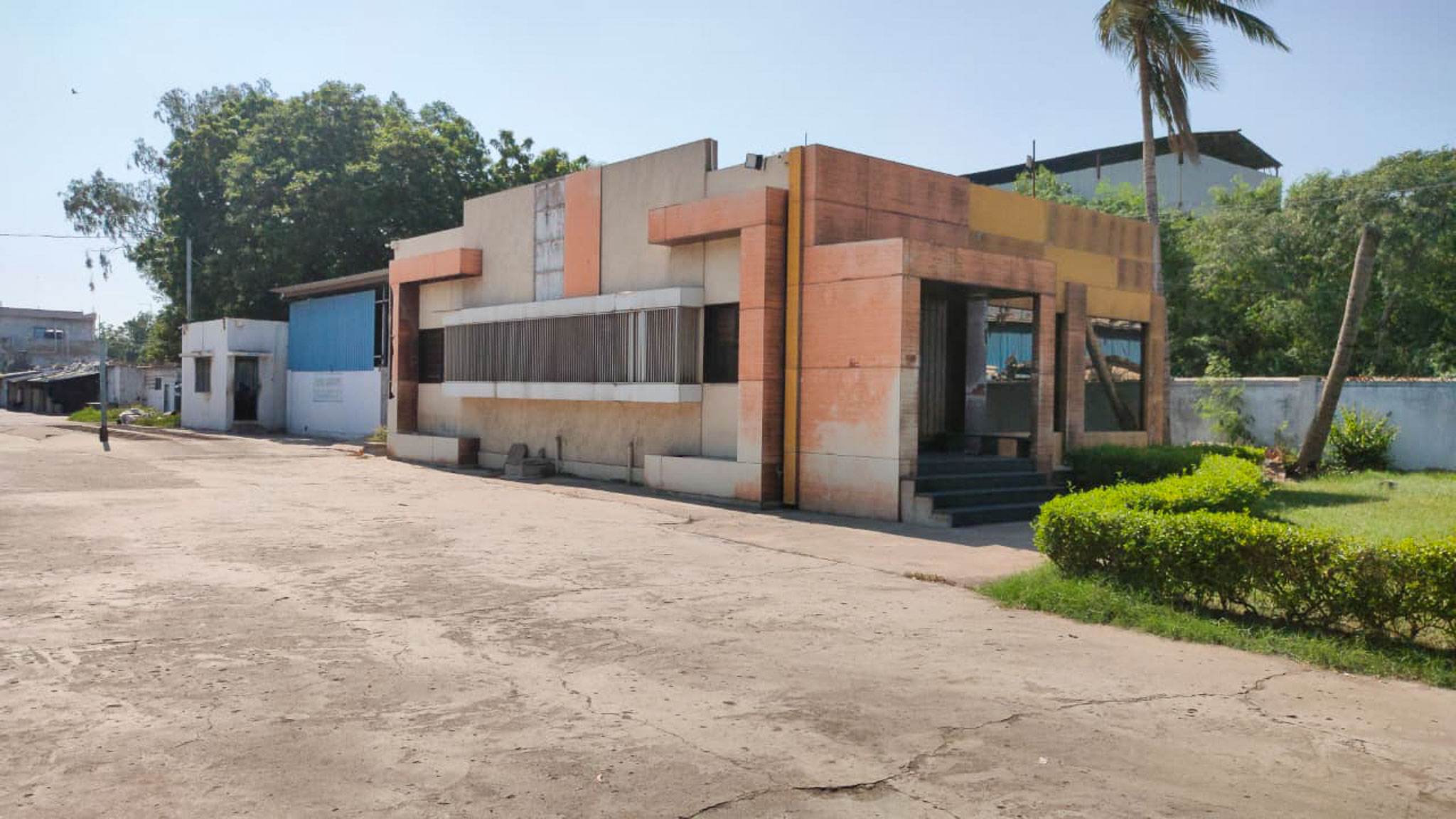 14641 square meter Industrial Plot with Factory Building for sale in KANDLA SEZ Kandla — photo 9