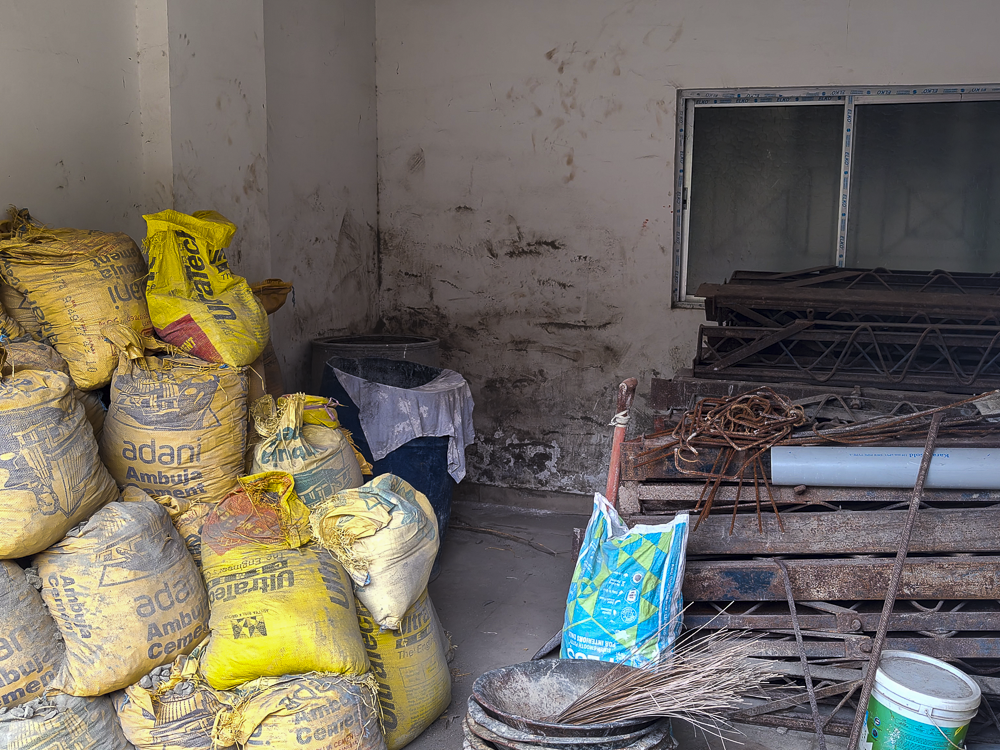 1 BHK Shops for sale in KASBA Kolkata — photo 8