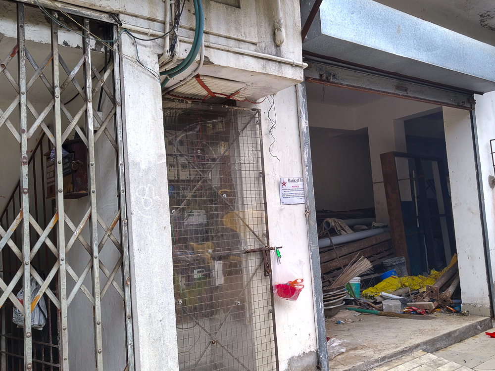 1 BHK Shops for sale in KASBA Kolkata — photo 20