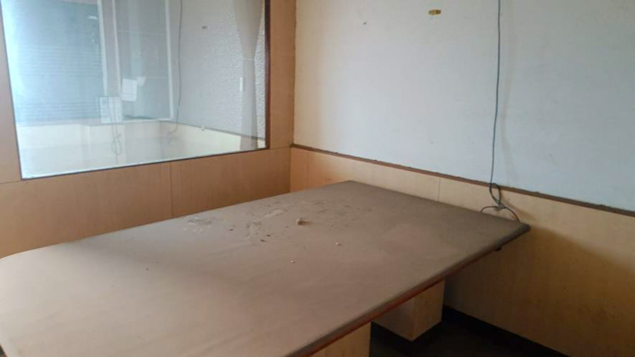725 square feet Office for sale in Ring Road, Rustampura, Surat. Surat — photo 13