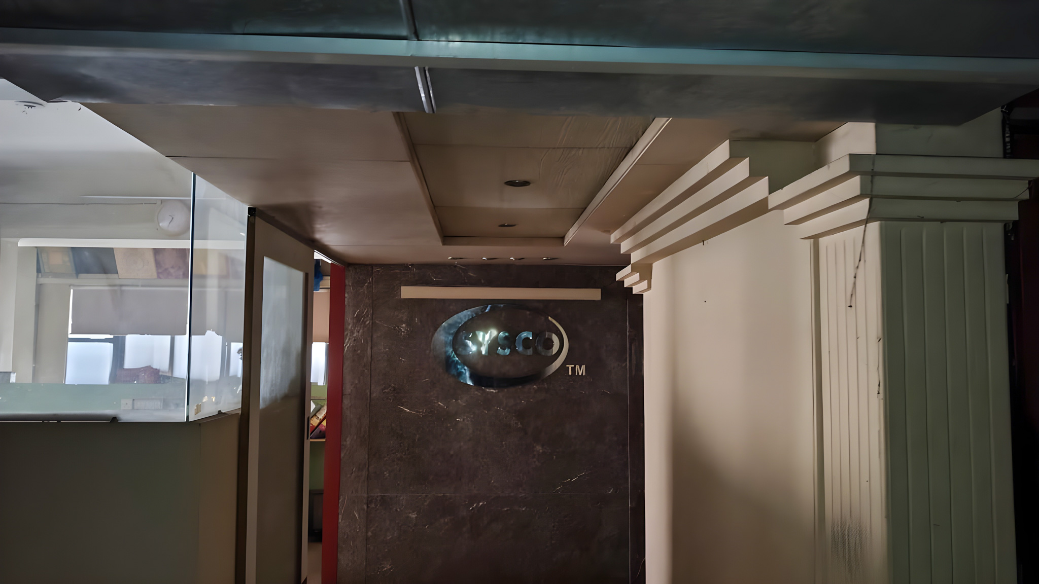 552 square feet Office for sale in Rajhans Tower, Opp. J.K. Tower, Ring Road, Surat. Surat — photo 2