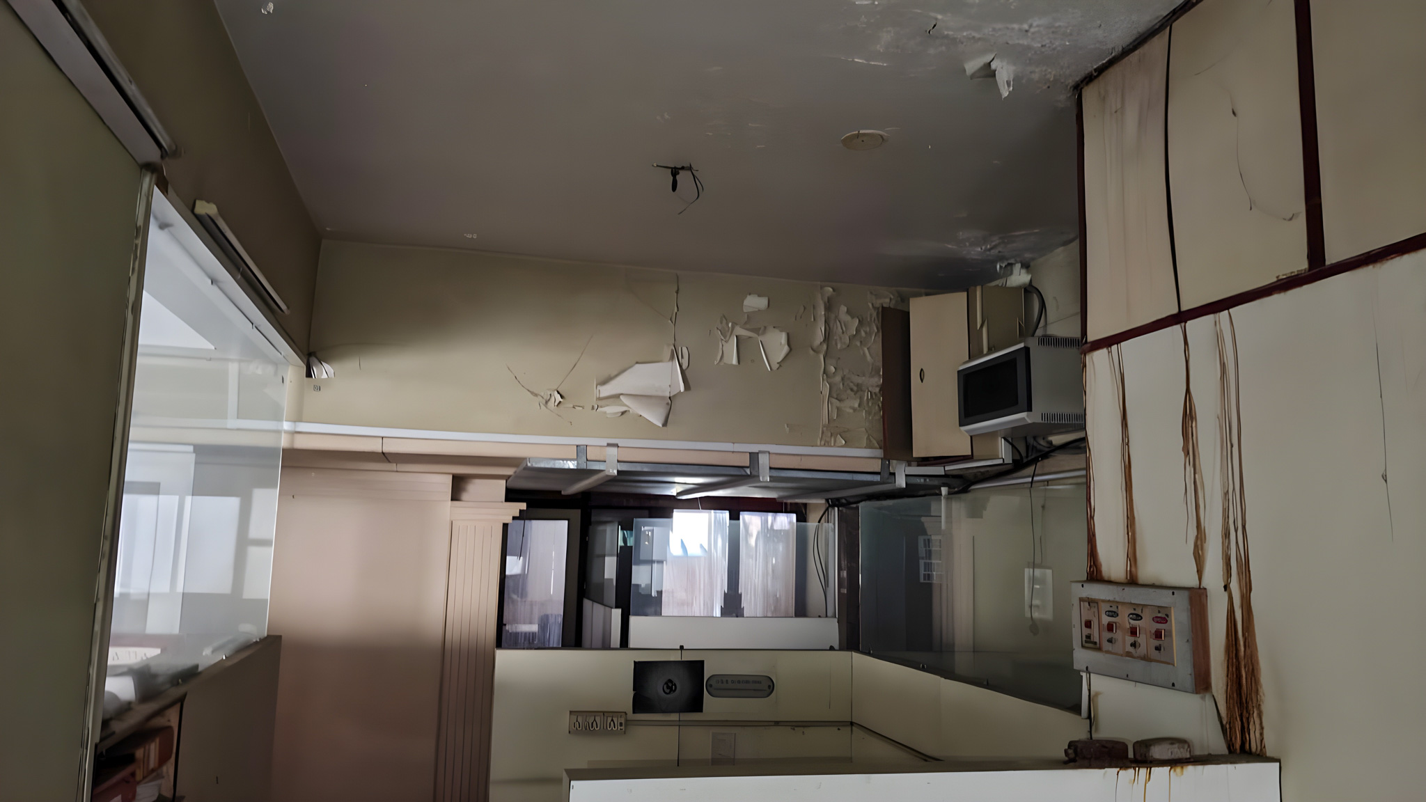 933.5 square feet Office for sale in Rajhans Tower, Opp. J.K. Tower, Ring Road, Surat. Surat — photo 7