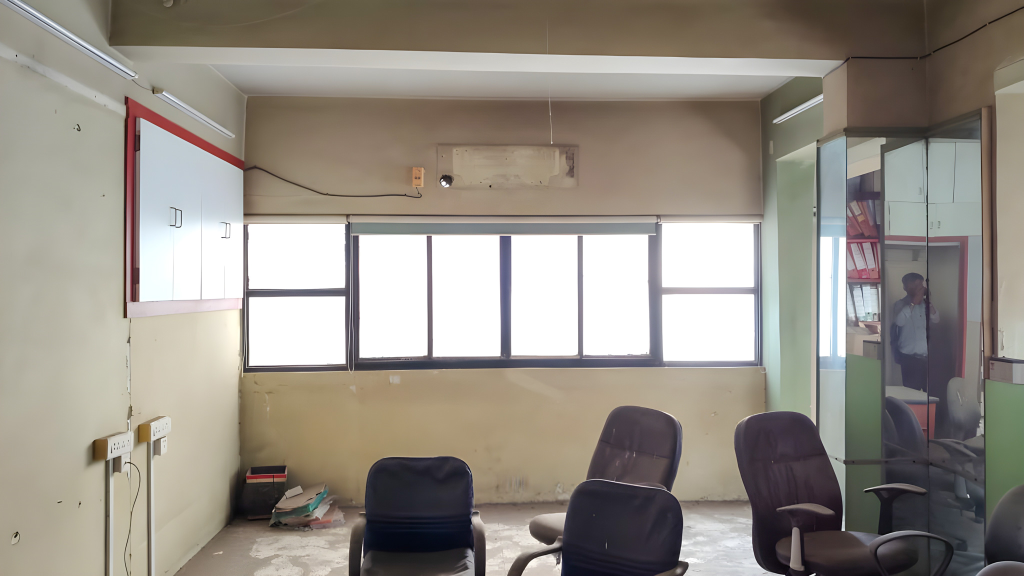 933.5 square feet Office for sale in Rajhans Tower, Opp. J.K. Tower, Ring Road, Surat. Surat — photo 3