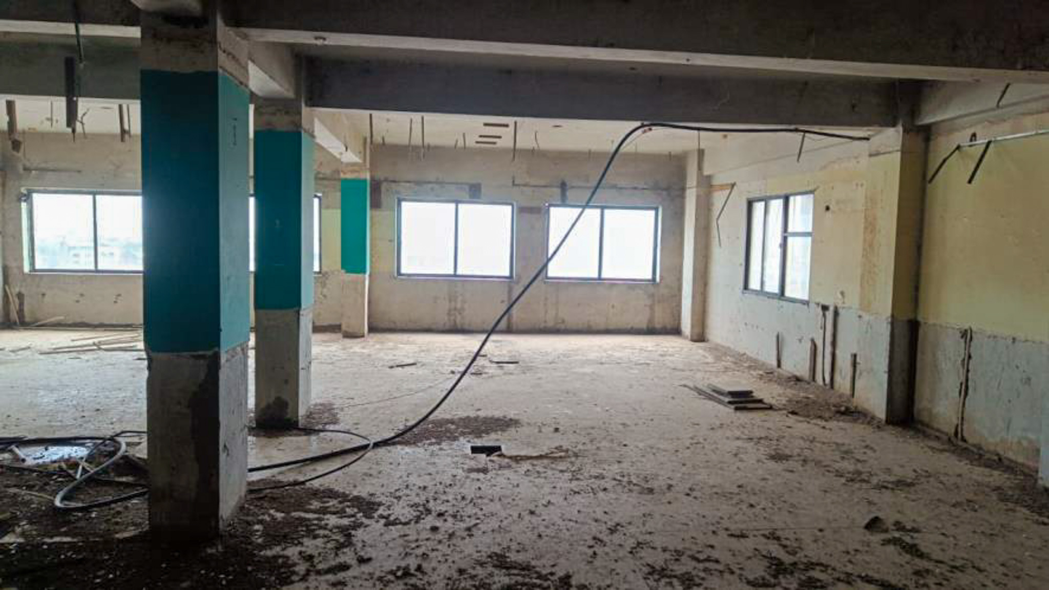 767 square feet Office for sale in Ring Road, Rustampura, Surat Surat — photo 2