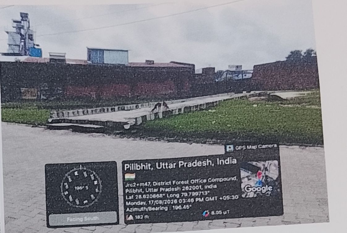 899.93 square meter Plot for sale in PAKARIA NAUGAWAN Pilibhit — photo 1