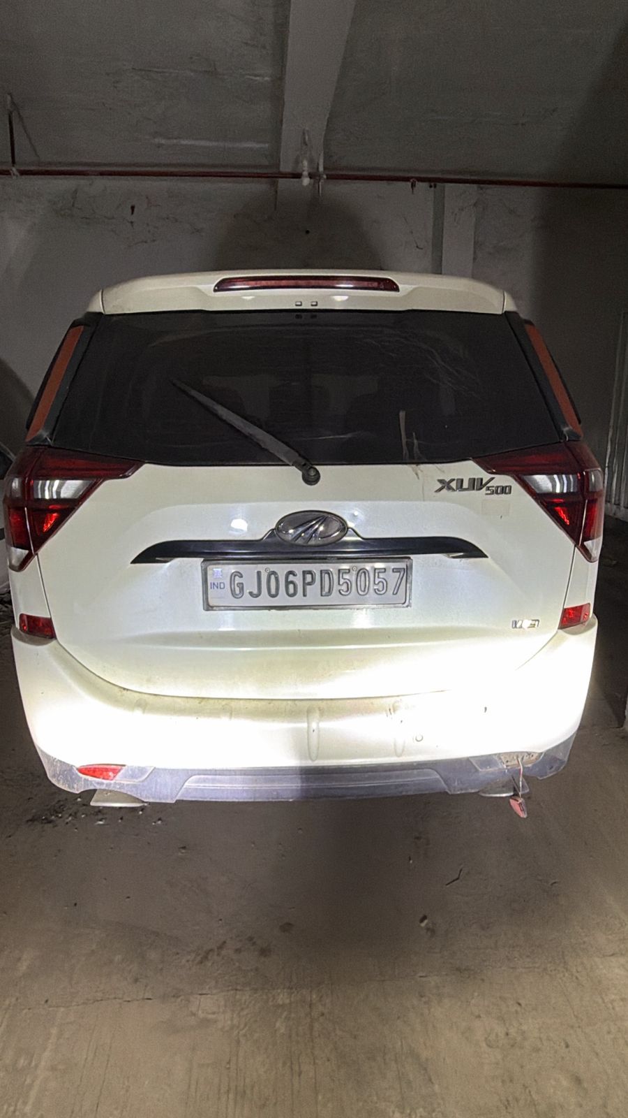 2020 Mahindra XUV300 W4 Compact SUV 50000 km 6 years for sale in Legal Eagle Recovery agency Vadodara — photo 1