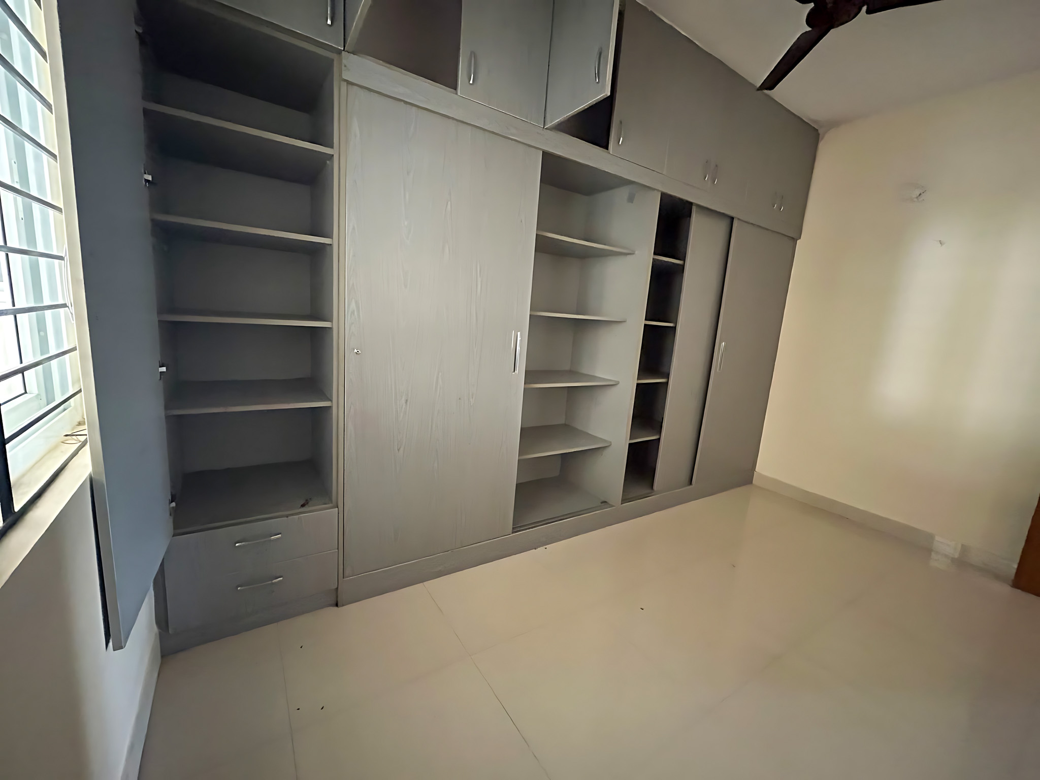 2 BHK Flat for sale in Elegant Exquisite, Kengeri Bengaluru — photo 3