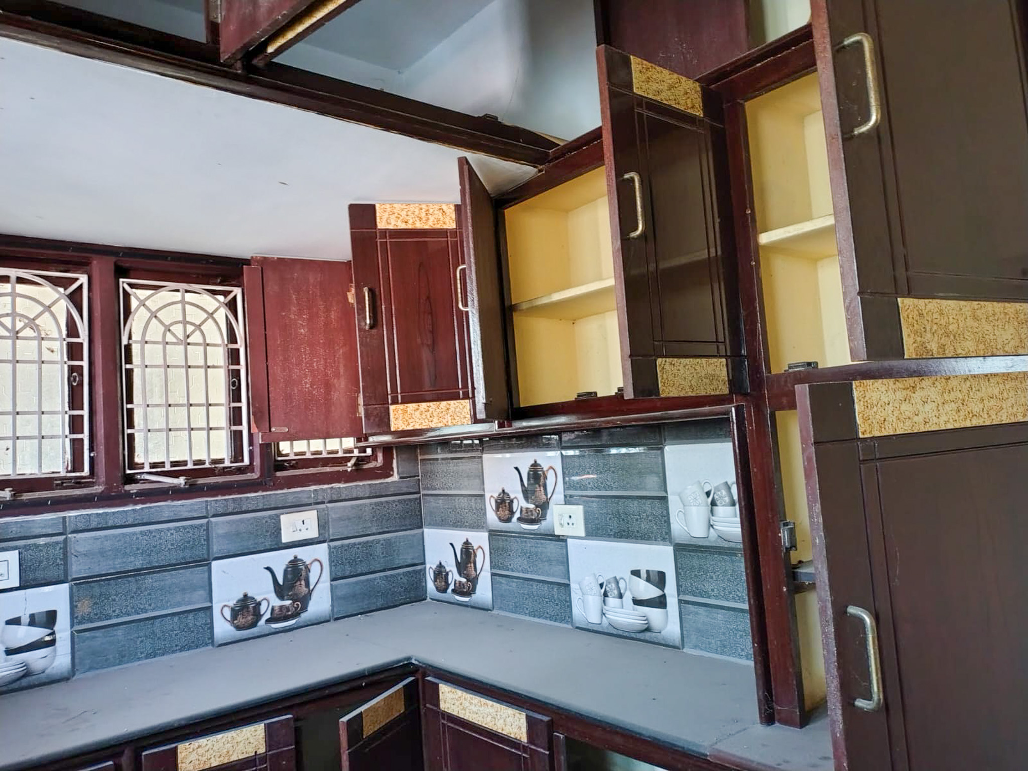 2 BHK Flat for sale in BALAJI TOWERS, PRASADAMPADU Vijayawada — photo 4