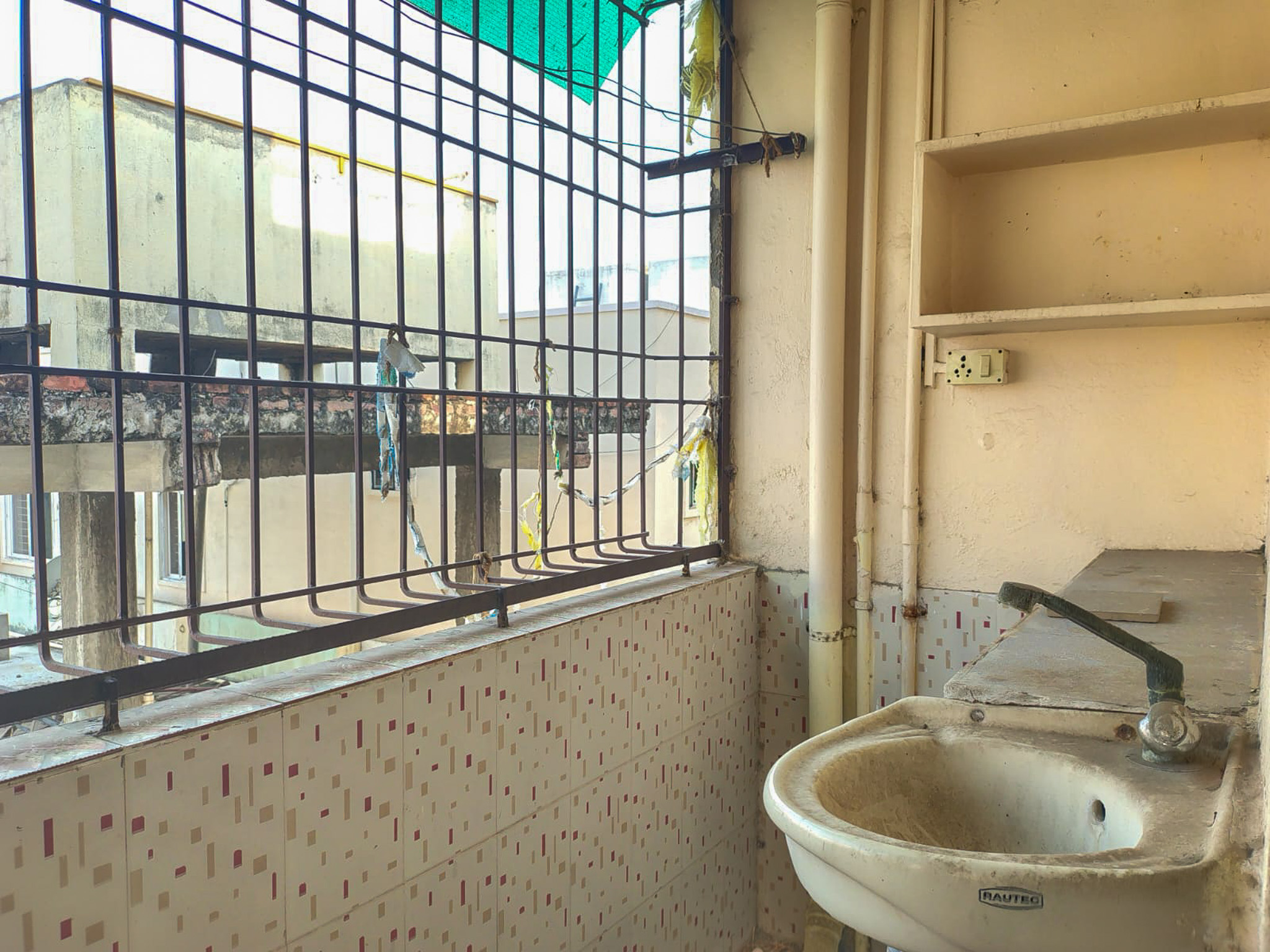 2 BHK Flat for sale in BALAJI TOWERS, PRASADAMPADU Vijayawada — photo 6