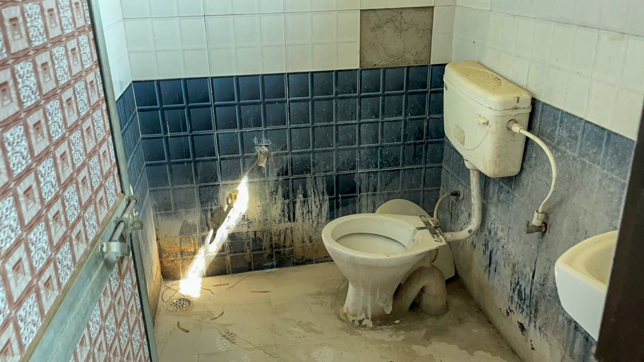 940 square feet Flat for sale in Satna — photo 7