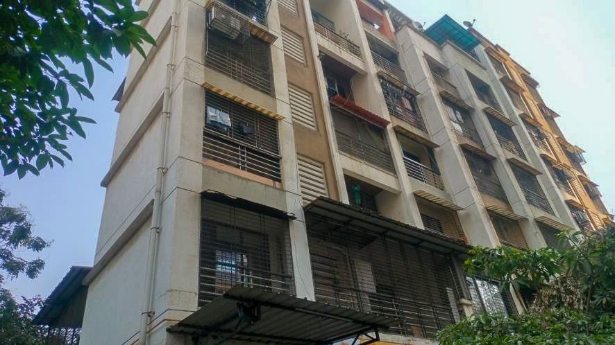 1 BHK Flat for sale in Shivganga Apartment, Middle Class Locality Kalyan