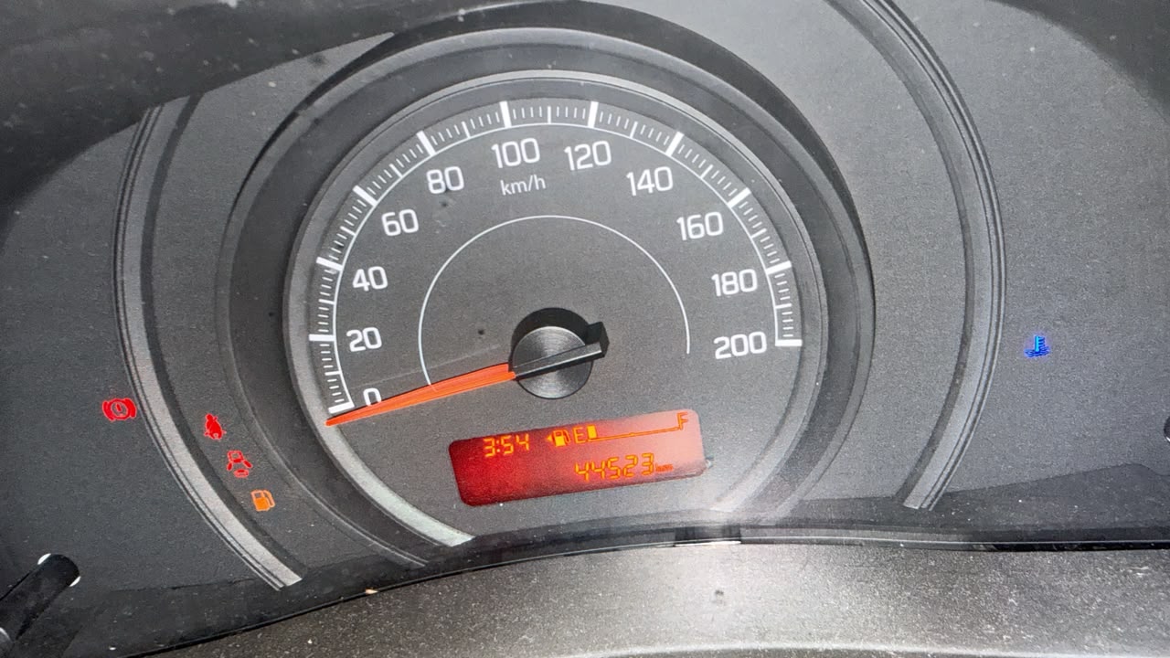 2020 Maruti Suzuki Dzire LXi Compact sedan 44523 km 6 years for sale in Mithun Haripad — photo 4