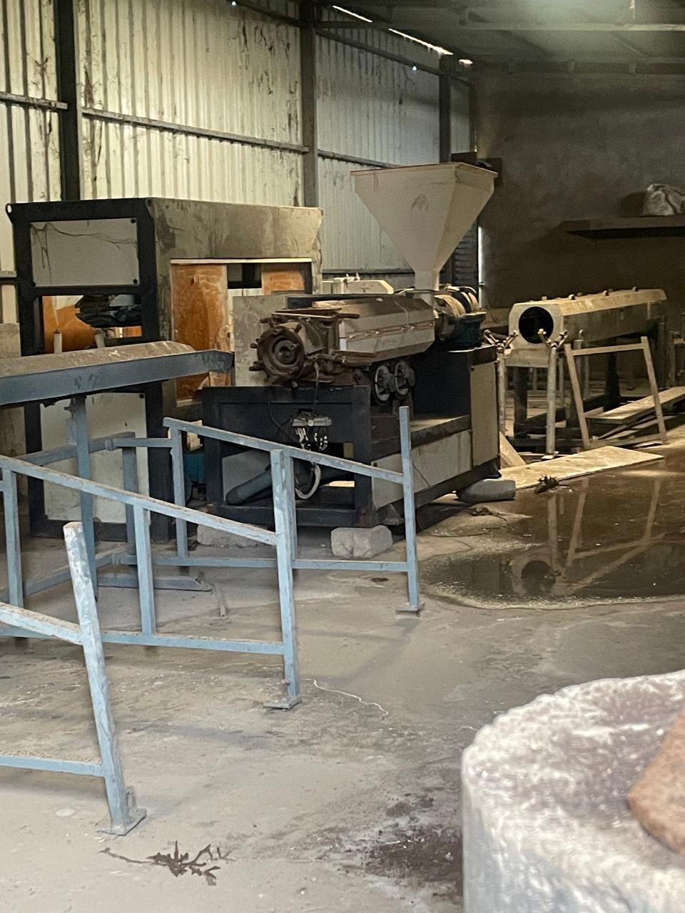 MACHINERY for sale in HALVAD Halvad — photo 2