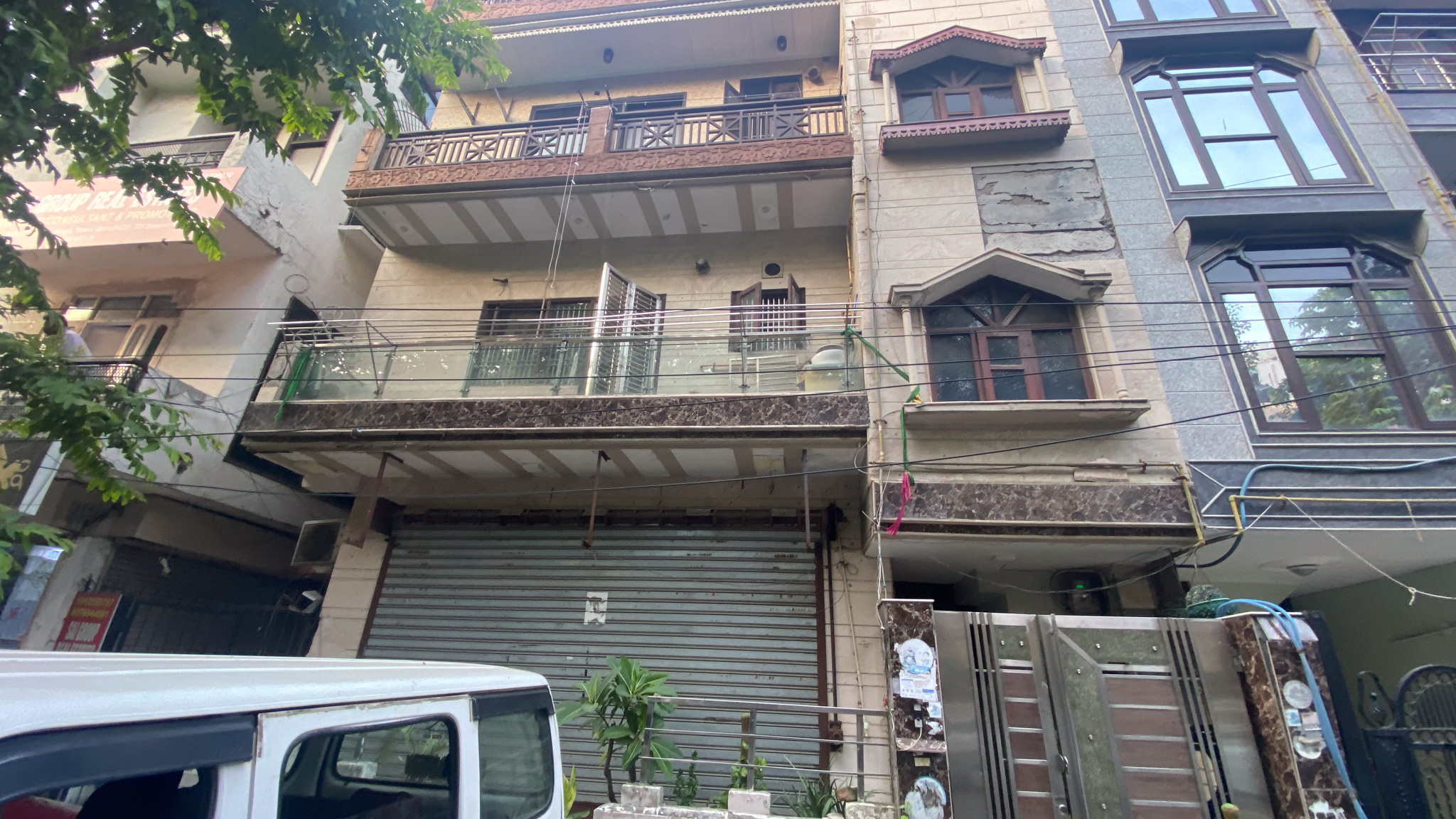 1033.34 square feet Flat for sale in New Delhi — photo 5