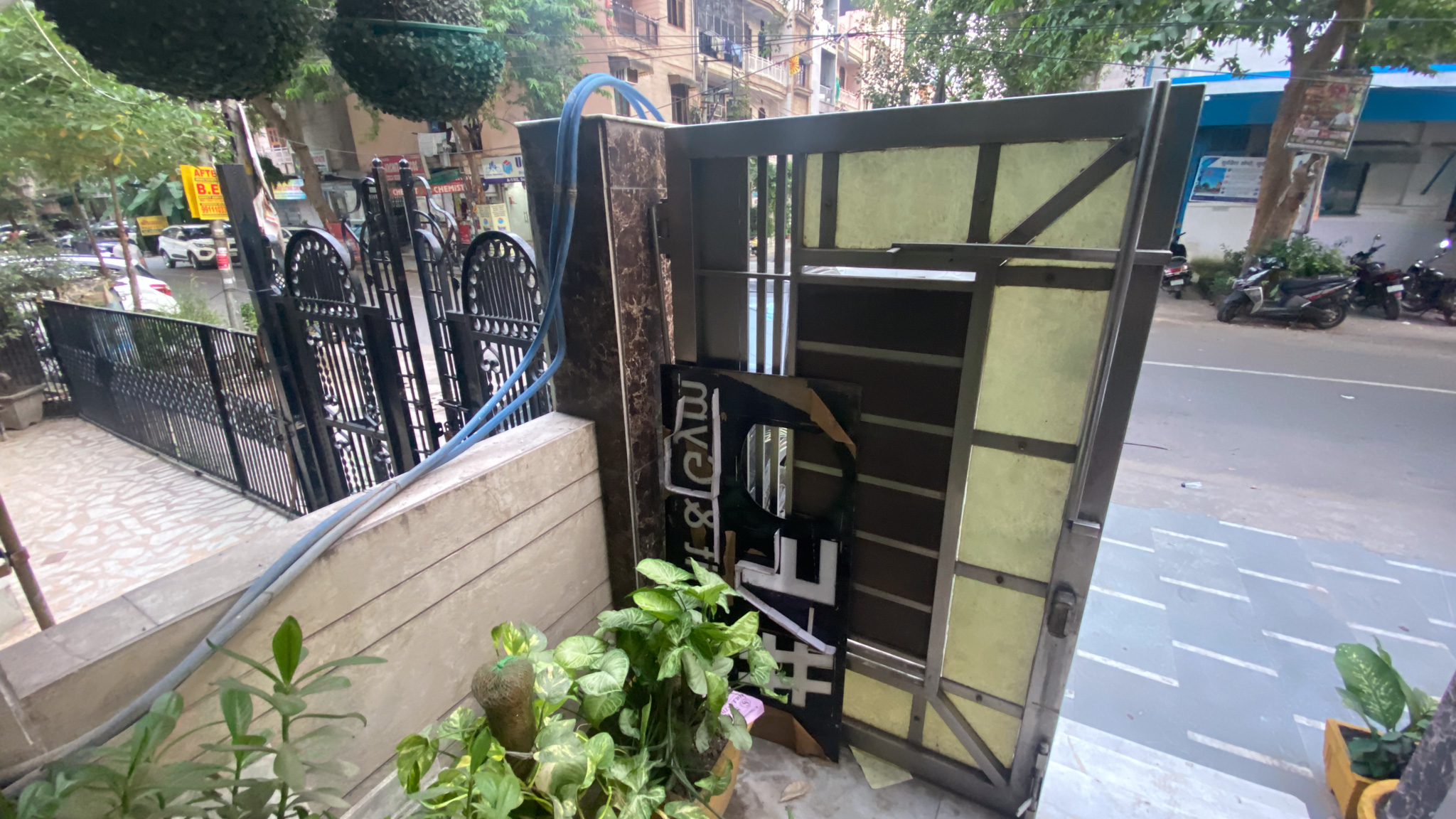 1033.34 square feet Flat for sale in New Delhi — photo 12