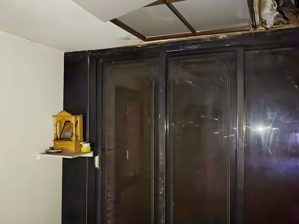 95 square feet Shops for sale in Surat — photo 8