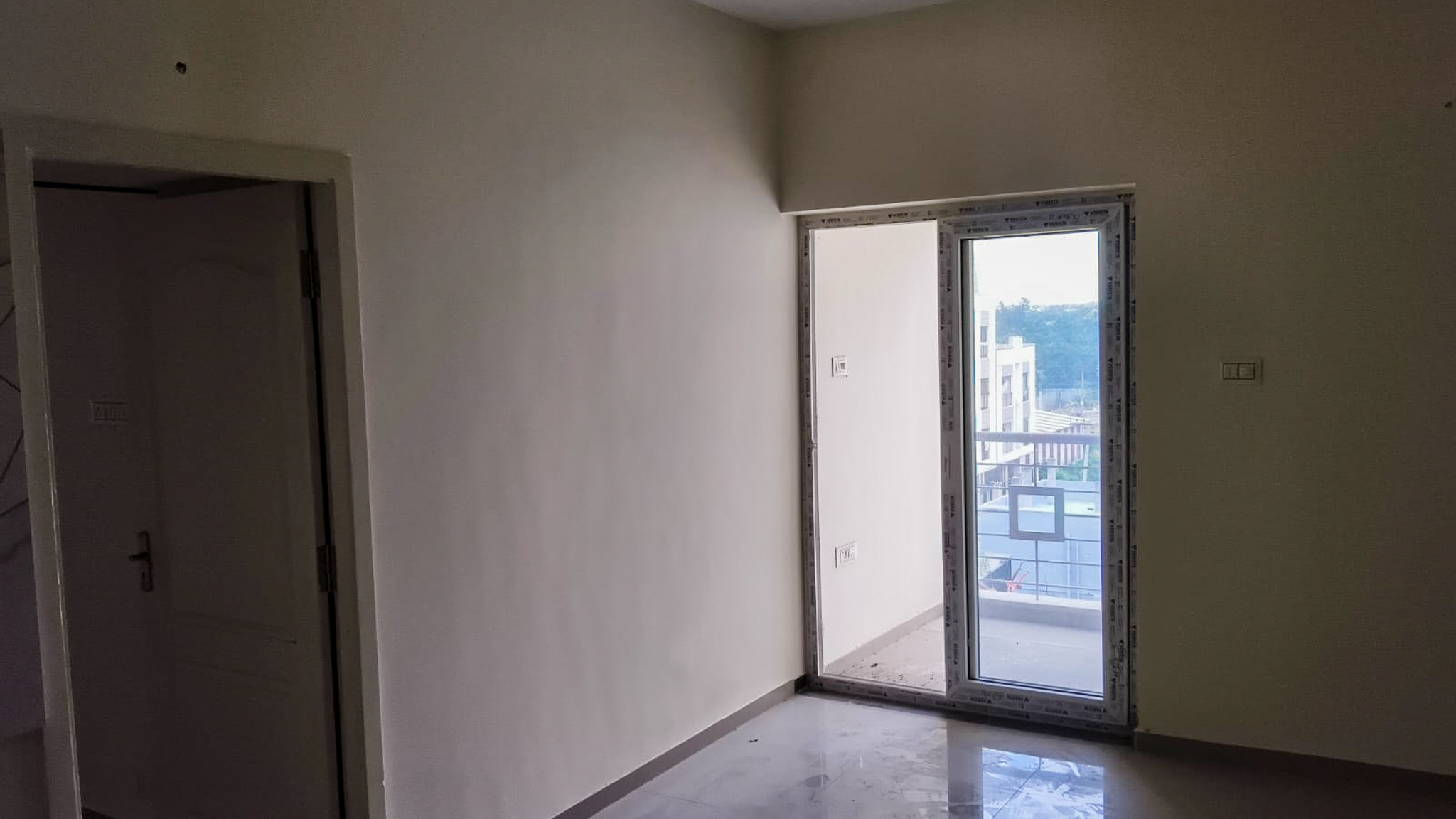 3 BHK Flat for sale in ROYAL TOWN, CHETTIPUNIYAM Mahindra World City — photo 3