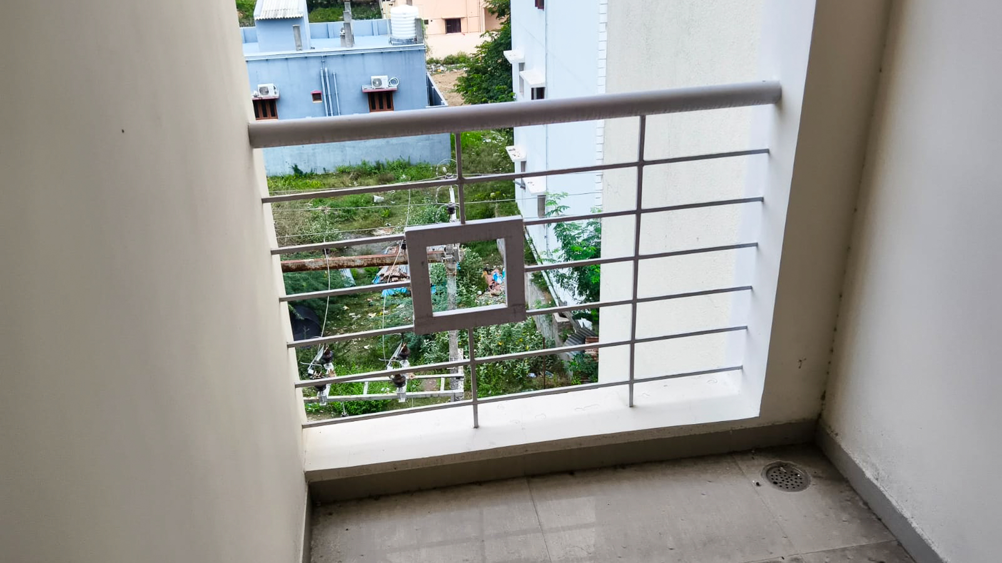 3 BHK Flat for sale in ROYAL TOWN, CHETTIPUNIYAM Mahindra World City — photo 8