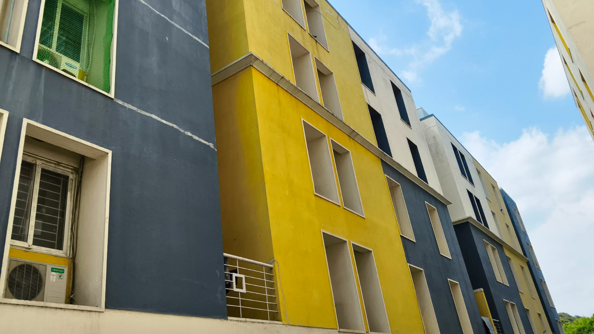 3 BHK Flat for sale in ROYAL TOWN, CHETTIPUNIYAM Mahindra World City — photo 2