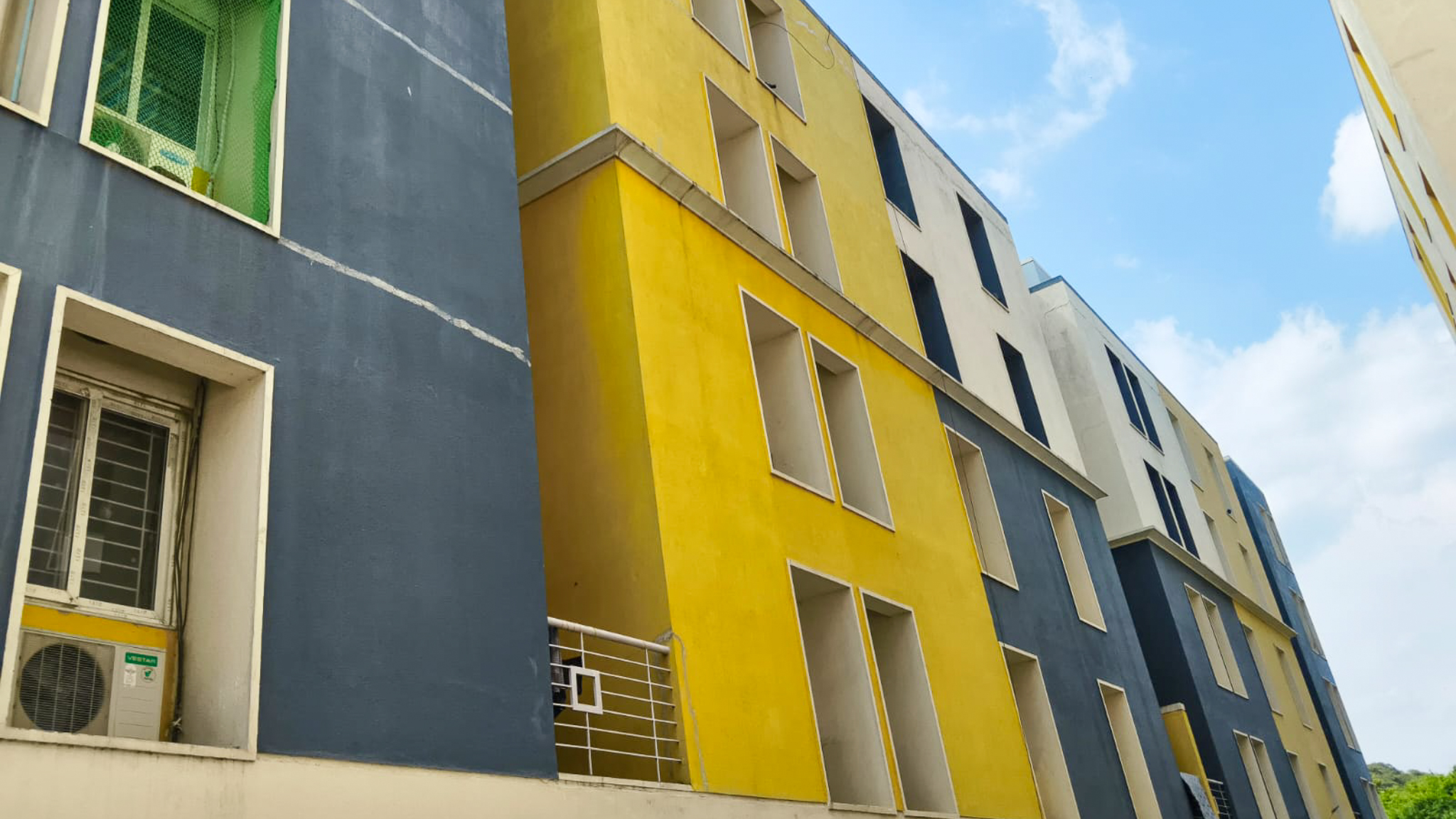 3 BHK Flat for sale in ROYAL TOWN, CHETTIPUNIYAM Mahindra World City — photo 1