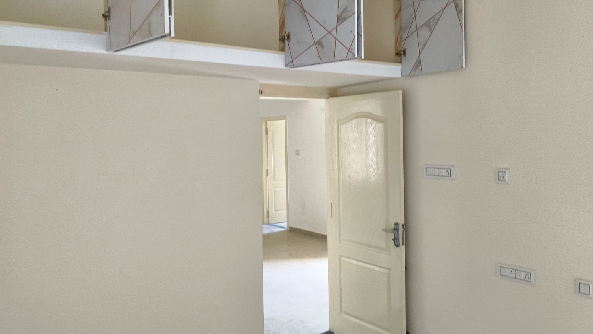 3 BHK Flat for sale in ROYAL TOWN, CHETTIPUNIYAM Mahindra World City — photo 4