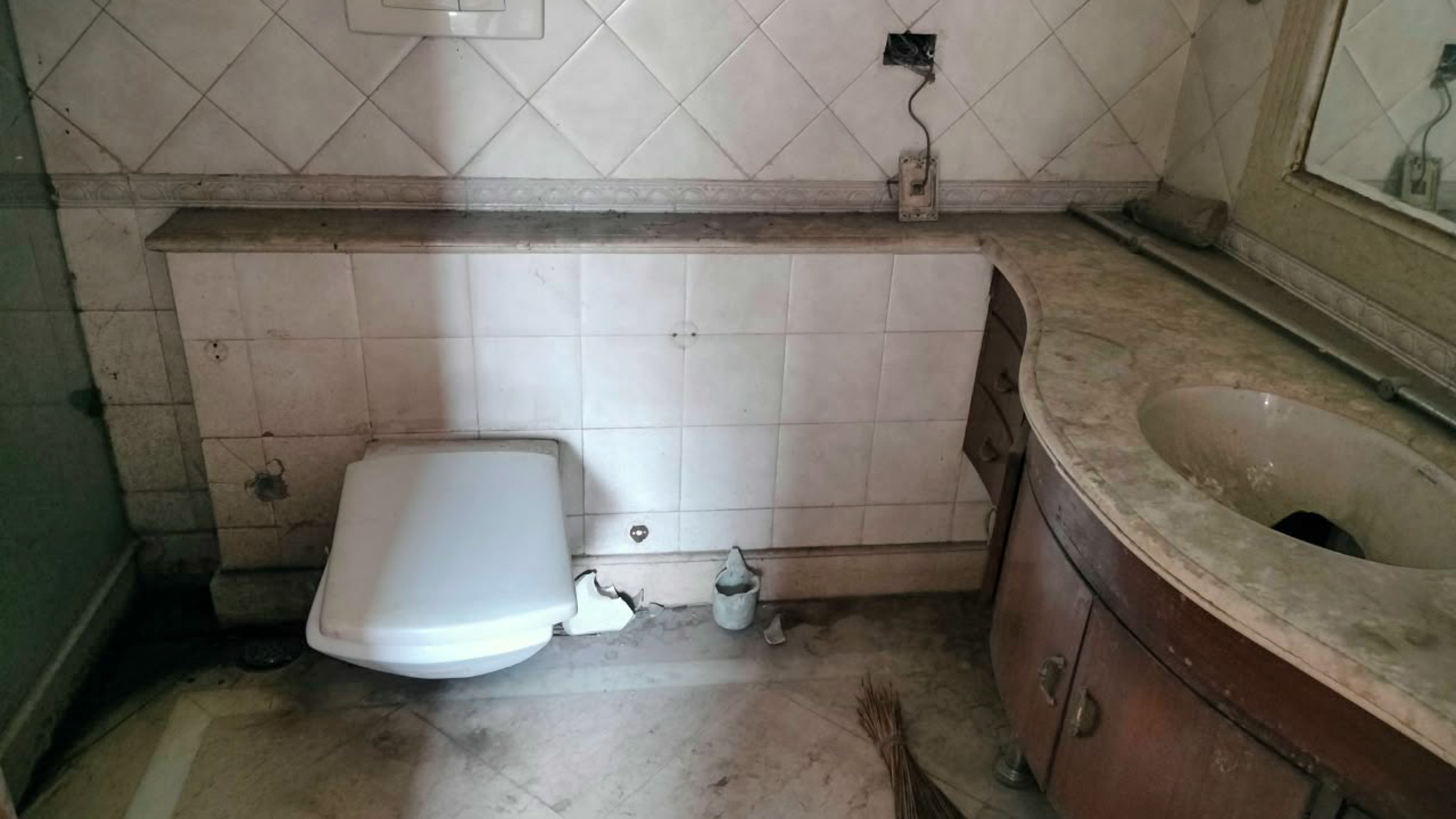 448.75 square meter Individual House for sale in New Friends Colony New Delhi — photo 13