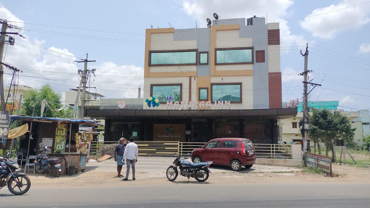 449.61 square yard Restaurant for sale in SRUNGAVARAPUKOTA Srungavarapukota — photo 4