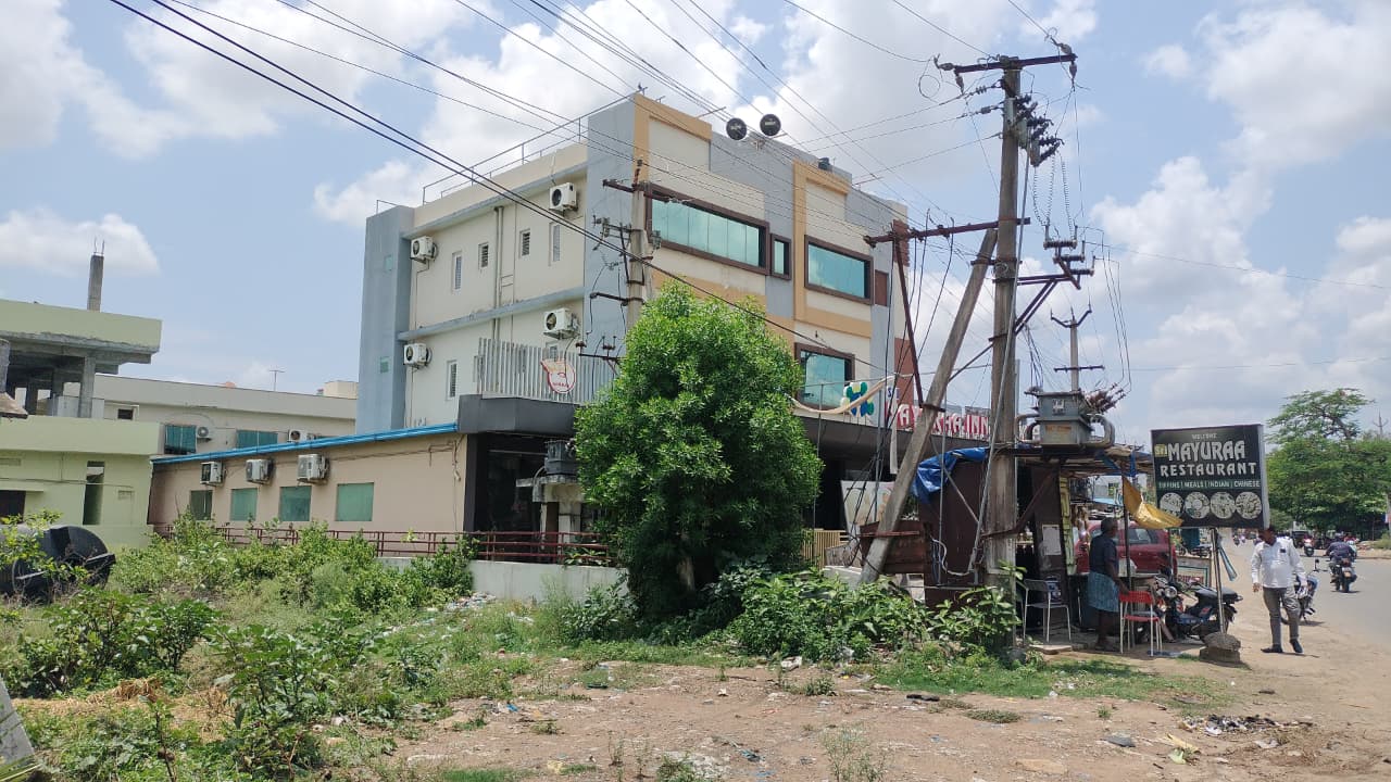 449.61 square yard Restaurant for sale in SRUNGAVARAPUKOTA Srungavarapukota — photo 3