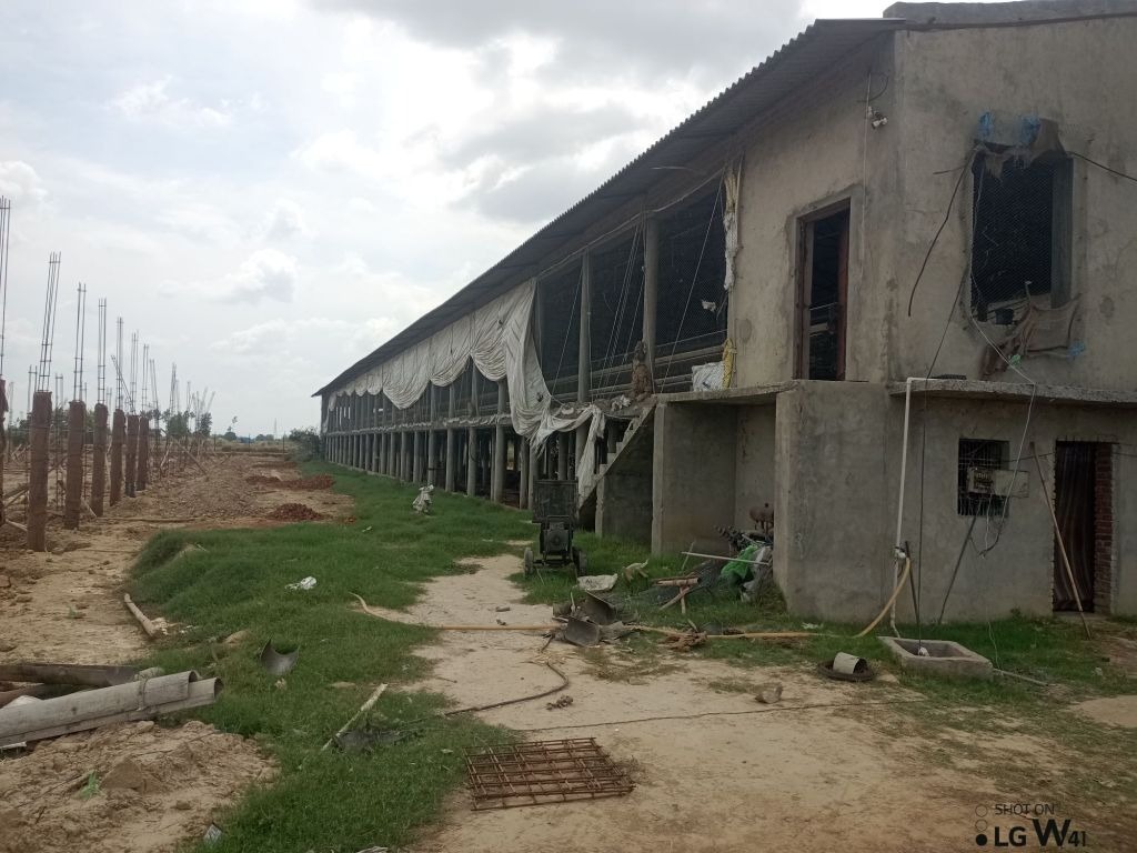 Industrial Plot with Factory Building for sale in Sikandra Rao — photo 3