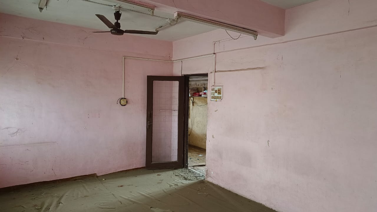 Shops for sale in ULHASNAGAR Ulhasnagar — photo 1
